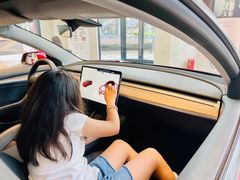 -TESLA 特斯拉(上海太古汇体验店)