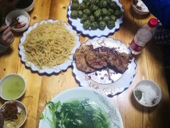 -粘豆包柴火铁锅炖