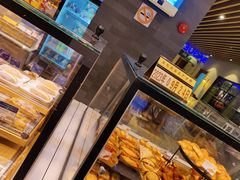 -巴黎贝甜(大宁国际商业广场店)