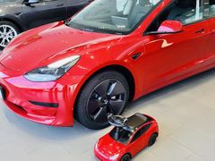 -TESLA 特斯拉(上海太古汇体验店)