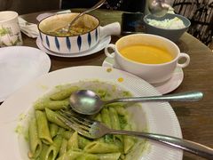 -丽莎沙拉轻食餐厅(国贸店)