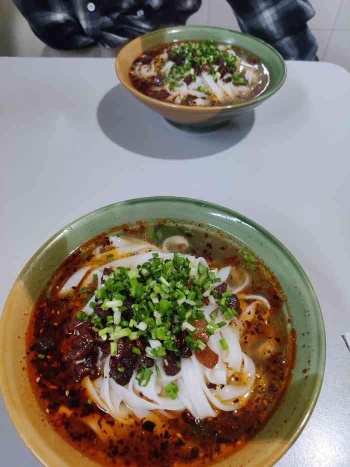 还是那个味道,巴适 环境很符合招聘名字,农家的感觉,比旁边米粉店陈