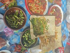 -老街烧烤大排档·地道湖北菜·龙虾馆(汉口火车站店)