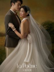 -乐派诗婚纱摄影