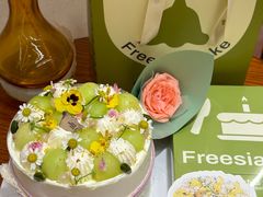-小苍兰风铃草蛋糕甜品(沈阳店)