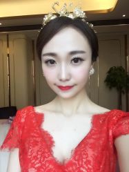 -艾米丽婚纱礼服