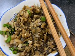 蘸料配菜-石灰市毛记烧鸡公(解放碑店)