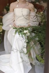 -不晚国际婚纱礼服