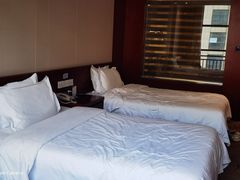 -兴芮温泉度假区