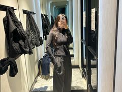 -lululemon(上海浦东IFC店)