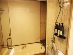 -南京双门楼宾馆(盐仓桥地铁站阅江楼店)