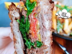 超级牛肉帕尼尼-O'mills Sourdough Bakery&Bistro(永嘉路店)
