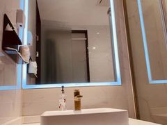 -柏曼酒店(广州长隆旅游度假区汉溪长隆地铁站店)