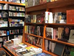 -西西弗书店&矢量咖啡(壹方购物中心店)