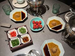 -鼎鼎香·港式火锅(北京SKP店)