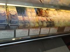 -红宝石·鲜奶小方·海派西点房(丰庄店)