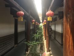 -唔呶喔哩酒家(生产街店)