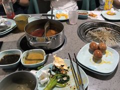 -金滏山烤肉·海鲜·火锅自助餐厅(襄阳万达店)