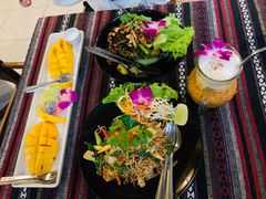 -Tikky Cafe