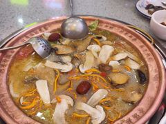 -阿婆情腊排骨火锅(金虹路店)