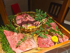 -山川小町·极番烧肉(新地假日广场店)