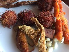 -荣誉国际酒店-云顶旋转餐厅