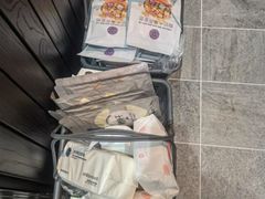 -胖东来生活广场(健康路店)