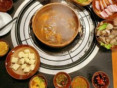 -阿山卓·野生菌火锅·纳西火塘烤肉