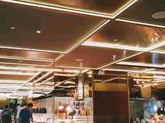 -大中华希尔顿酒店-念自助餐·嗨啤·小龙虾