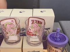 -喜茶(迪士尼小镇·平行宇宙店)