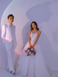 -二十一世纪婚纱摄影(省府前街店)