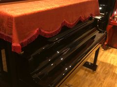 -柏斯音乐艺术中心·钢琴·吉他(上音店)
