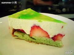 榖屋--草莓蛋糕-榖屋house of flour(张江首店)