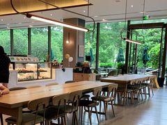 -星巴克臻选(深圳龙华红山天虹店)