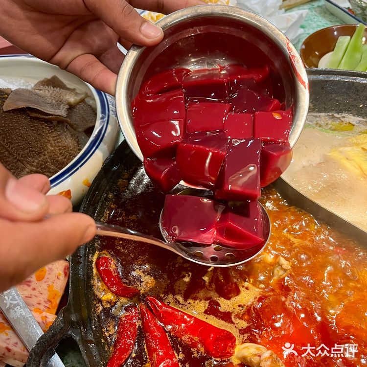 昆山天虹的这家重庆火锅,辣过瘾了!