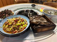-茅台镇网红溶洞餐厅·茅帮菜馆
