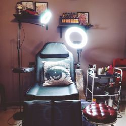 -SNOW TATTOO STUDIO