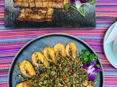 -香巴拉云南餐厅(华莱坞店)