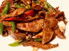 尖椒茭白炒猪肝-菲乐餐厅(三十年经营·湖滨路店)