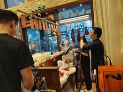 -天成·潮州牛肉脆肉鱼生蚝自助火锅