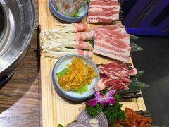 -明洞阿姨·韩式酱蟹烤肉·创意料理(三元桥店)