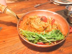 牛肉辣油意面-I HOLIC艾豪丽披萨(KKone店)