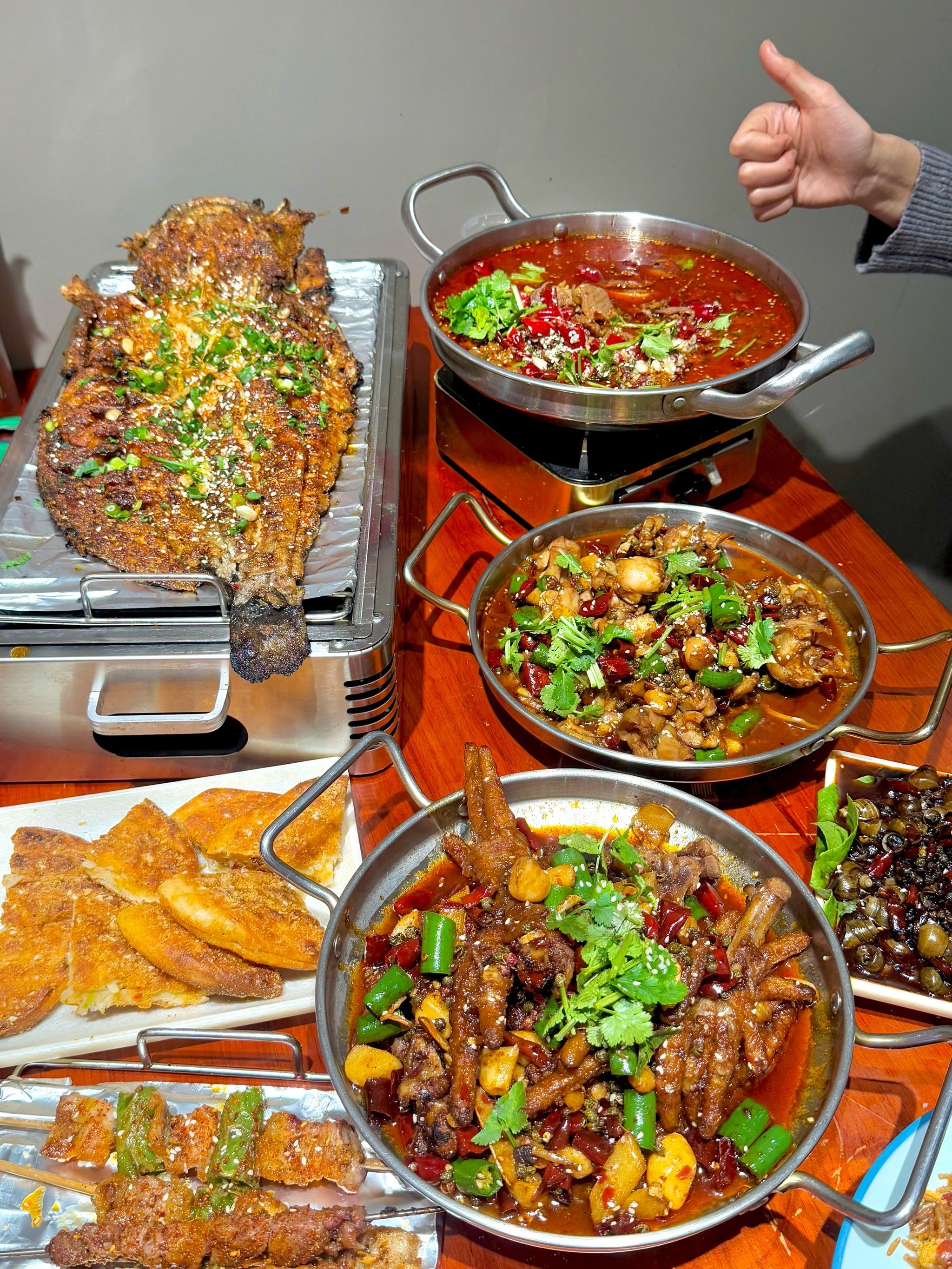 n炒菜系列都好好吃🤤
麻辣爆炒牛蛙  爆辣过瘾巨好吃𞰳