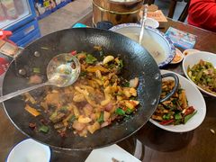 -富正毅三下锅(体育馆店)