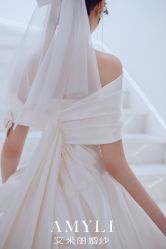 -艾米丽婚纱礼服