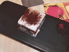 -必胜客(余姚五彩城店PH店)