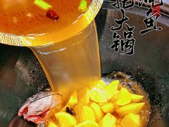 -老刘生态大鱼坊铁锅炖鱼(赛马场店)