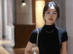-美式眼镜·授权蔡司.依视路.尼康.豪雅.明月(人民广场店)