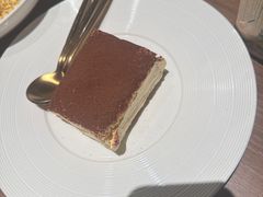 -静香HOUSE·全时段融合餐厅(七星欢乐颂店)