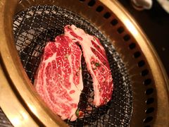 -山川小町·极番烧肉(新地假日广场店)